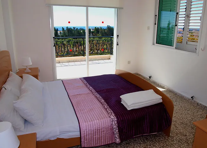 Mariandy 1 Coral Bay